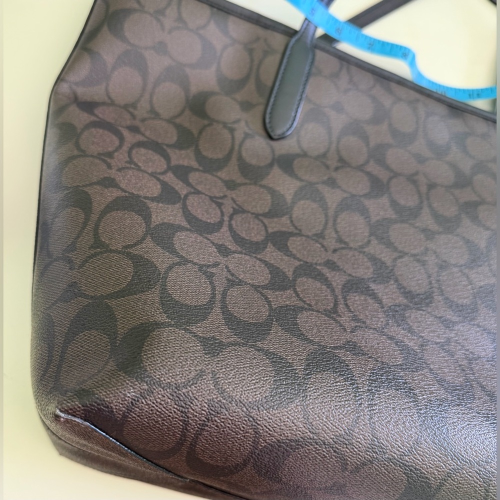 Coach Black and Brown Signature Tote - Picture 3 of 9